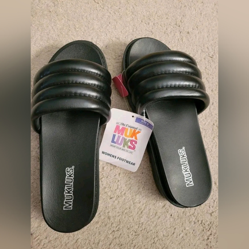 Mukluk sandals